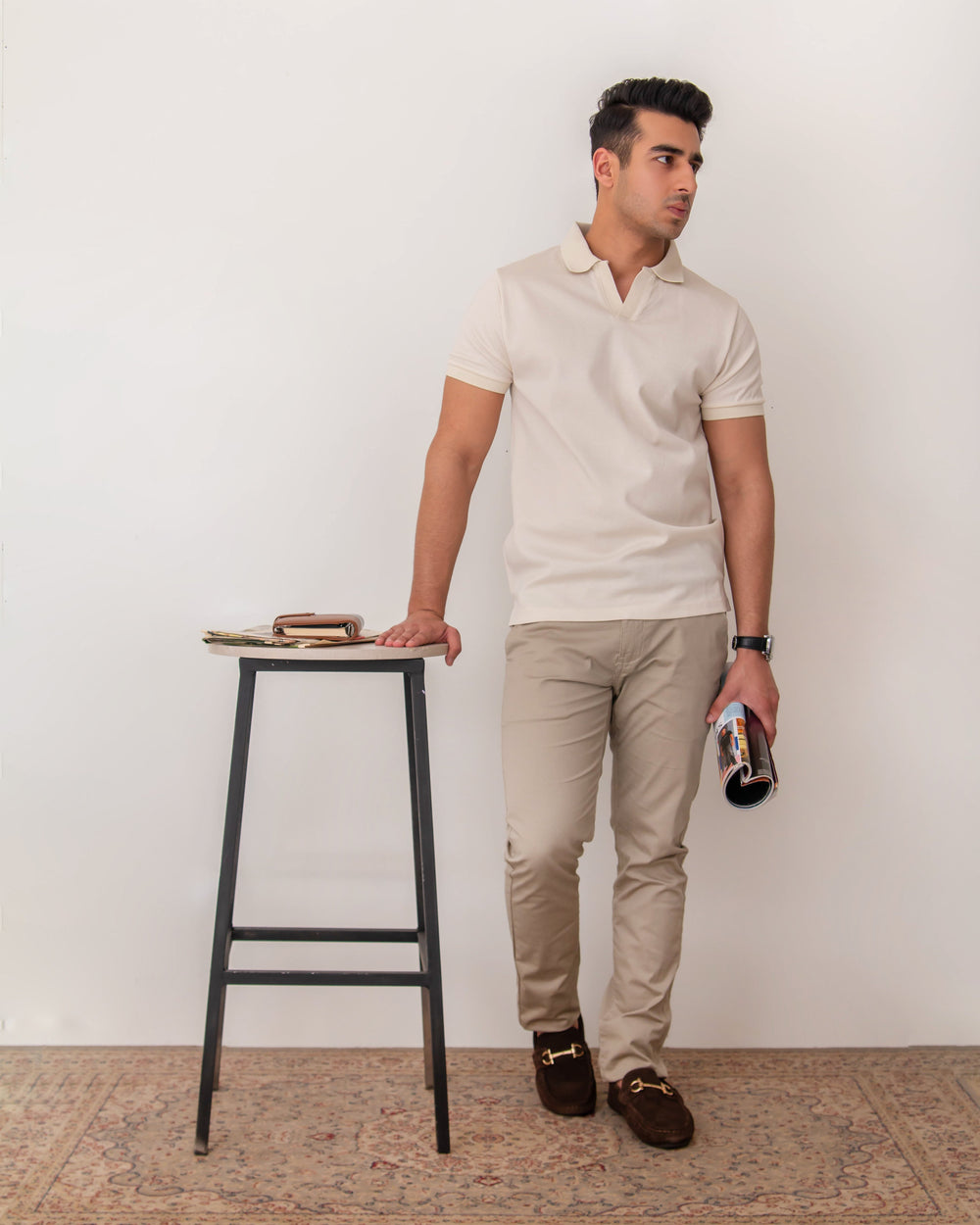 How to style a black shirt and blue denim jeans? – HAWKWEAR JEANS CO